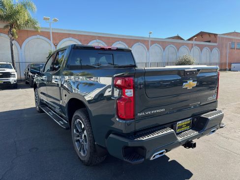 New 2026 Chevrolet Silverado 1500 High Country w/ Technology Package AWD/4WD image 6
