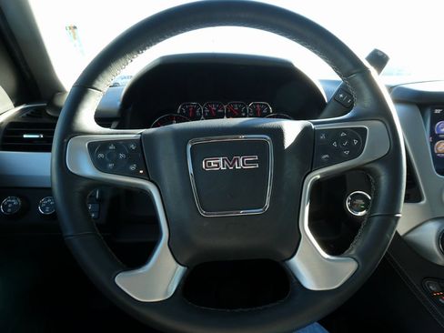 Used 2016 GMC Yukon XL SLT w/ Open Road Package image 39
