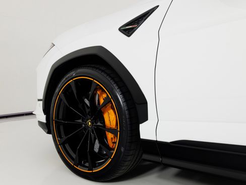 Used 2024 Lamborghini Urus S image 83