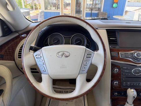 Used 2015 INFINITI QX80 2WD w/ Deluxe Technology Package image 17