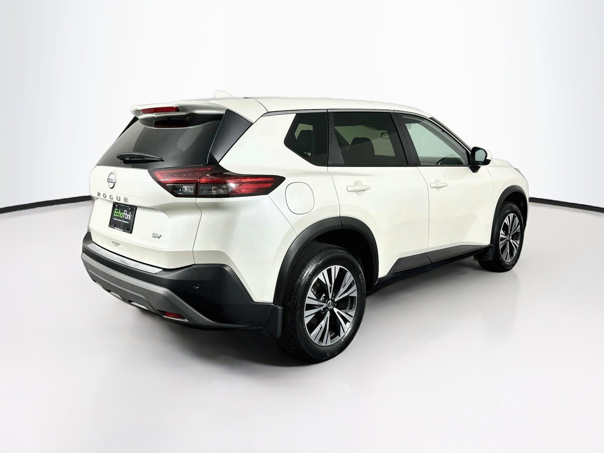 Used 2023 Nissan Rogue SV FWD image 9