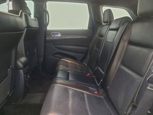 Used 2017 Jeep Grand Cherokee Overland w/ Trailer Tow Group IV RWD image 18