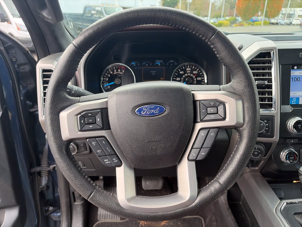 Used 2016 Ford F150 Platinum w/ Equipment Group 701A Luxury AWD/4WD image 19