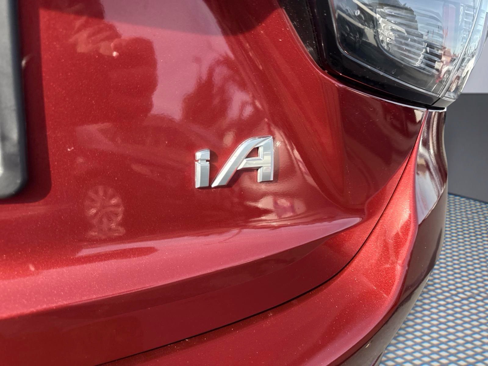 Used 2018 Toyota Yaris iA FWD image 6