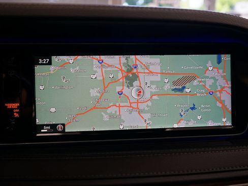 Used 2015 Mercedes-Benz S 550 4MATIC Sedan image 7