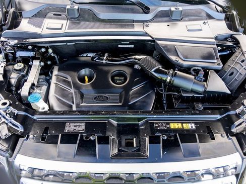 Used 2015 Land Rover Discovery Sport HSE AWD/4WD image 9