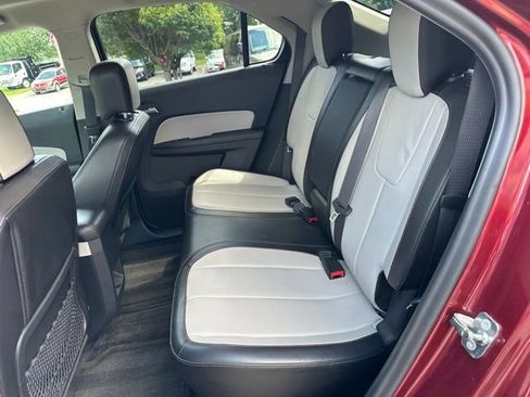 Used 2017 Chevrolet Equinox Premier w/ Enhanced Convenience Package FWD image 21