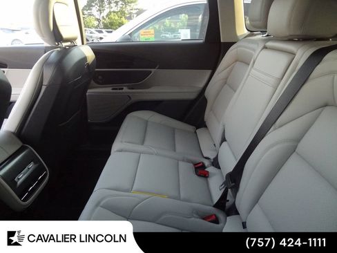 Used 2026 Lincoln Nautilus Premier w/ Equipment Group 102A AWD/4WD image 6