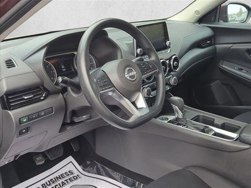 Used 2024 Nissan Sentra SV image 9