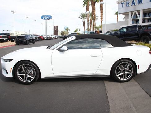 Certified 2025 Ford Mustang Convertible RWD image 4