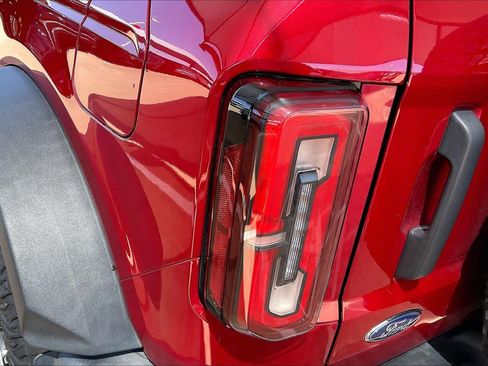 Used 2021 Ford Bronco Big Bend w/ Sasquatch Package AWD/4WD image 28