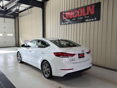 Used 2018 Hyundai Elantra SEL image 3