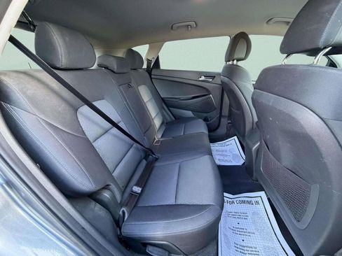 Used 2018 Hyundai Tucson SE image 14