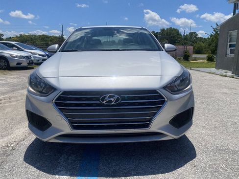 Used 2019 Hyundai Accent SE w/ Cargo Package FWD image 2