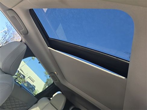 Used 2023 Mitsubishi Outlander SEL image 11