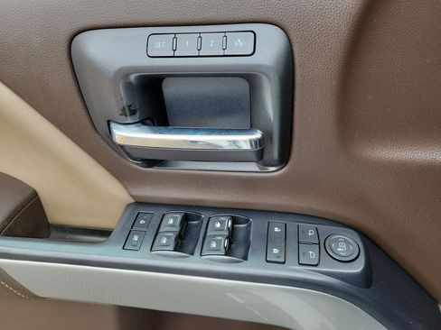 Used 2015 Chevrolet Silverado 2500 LTZ w/ LTZ Plus Package image 19