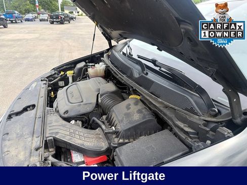 Used 2023 Chrysler Pacifica Touring-L FWD image 20