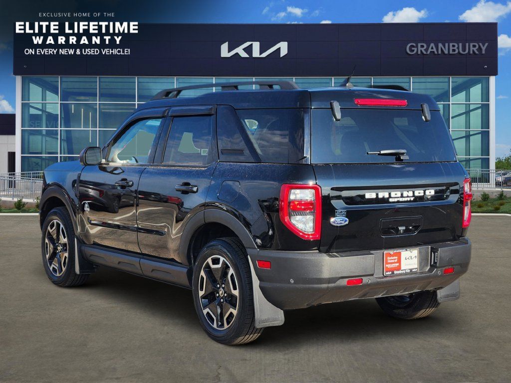Used 2024 Ford Bronco Sport Outer Banks w/ Tech Package AWD/4WD image 4