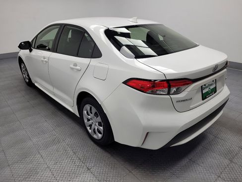 Used 2020 Toyota Corolla LE FWD image 5