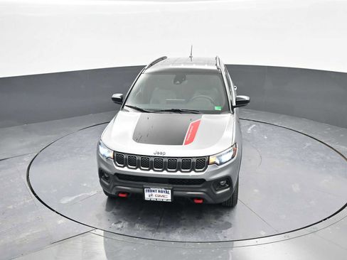 Used 2023 Jeep Compass Trailhawk image 28