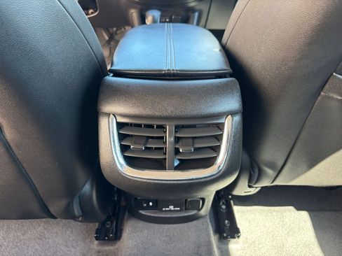 Used 2024 Chevrolet Malibu LT image 24