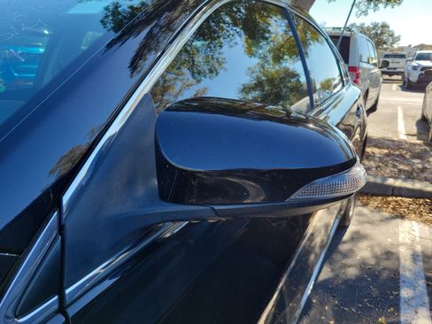 Used 2014 Toyota Avalon XLE image 6