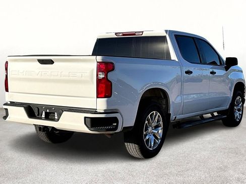 Used 2022 Chevrolet Silverado 1500 Custom image 2