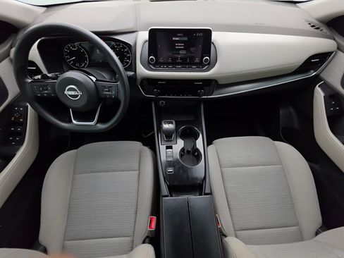 Certified 2022 Nissan Rogue SV FWD image 20