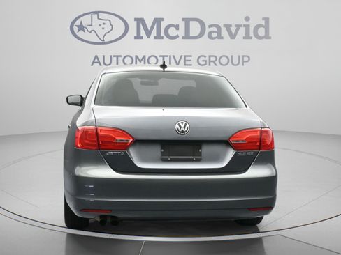 Used 2012 Volkswagen Jetta SE FWD image 7