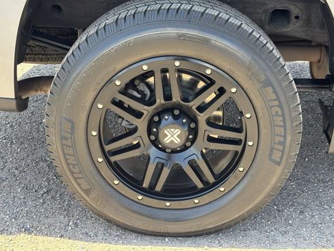 Used 2020 Chevrolet Silverado 1500 LT w/ All-Star Edition AWD/4WD image 10