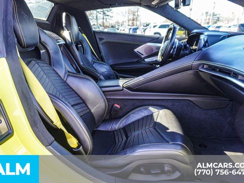 Used 2022 Chevrolet Corvette Stingray w/ Z51 Performance Package image 20