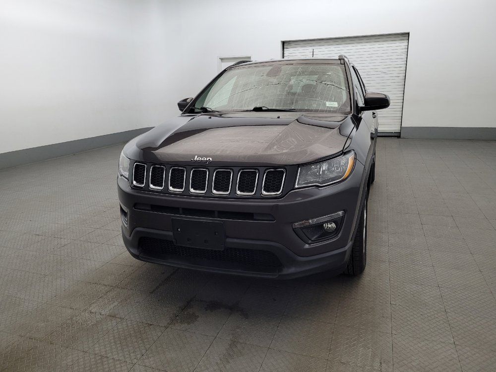Used 2019 Jeep Compass Latitude w/ Cold Weather Group AWD/4WD image 15
