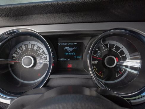 Used 2013 Ford Mustang GT Premium w/ Electronics Pkg image 13