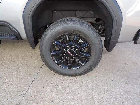 New 2026 GMC Sierra 2500 AT4 w/ AT4 Premium Plus Package image 10