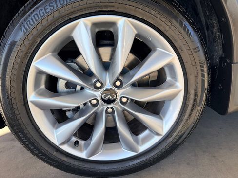 Used 2019 INFINITI QX50 Luxe w/ Navigation Package image 44