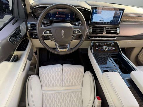 Used 2024 Lincoln Navigator L Black Label image 36