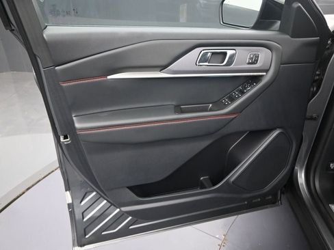 New 2025 Ford Explorer ST-Line w/ Premium Package image 28