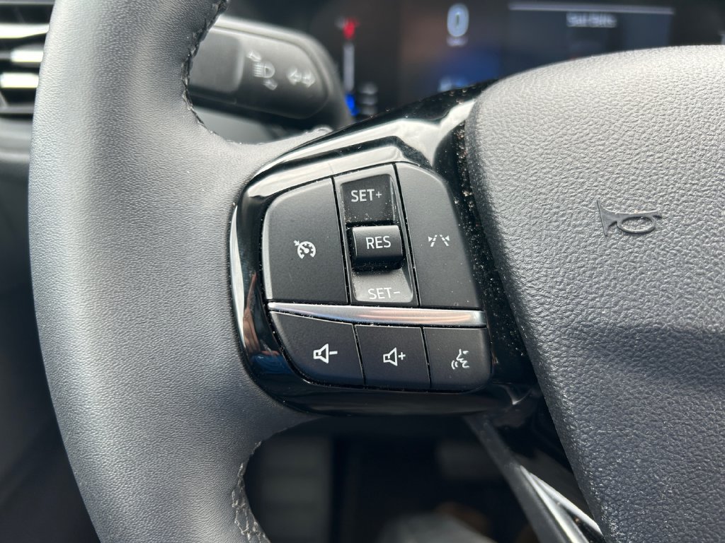 Used 2023 Ford Escape Active AWD/4WD image 26