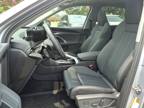 Used 2025 Audi Q5 Prestige AWD/4WD image 21