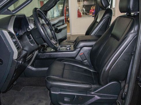 Used 2020 Ford Expedition Max XLT w/ Equipment Group 202A AWD/4WD image 8