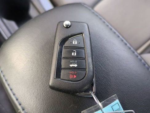 Used 2021 Toyota Corolla SE FWD image 34