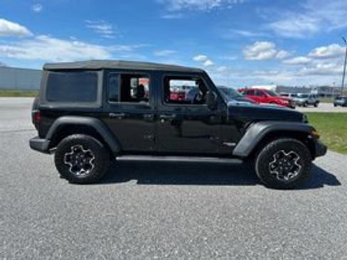 Used 2021 Jeep Wrangler Unlimited Sport image 4