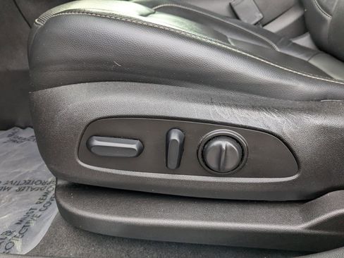 Used 2018 GMC Acadia SLT image 28