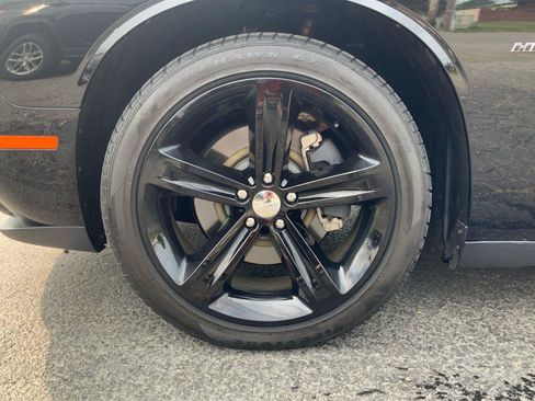 Used 2015 Dodge Challenger R/T w/ Quick Order Package 28B R/T RWD image 24