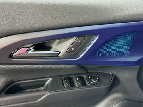 New 2026 Chevrolet Equinox EV LT image 13