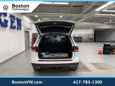 New 2026 Volkswagen Atlas SEL image 12