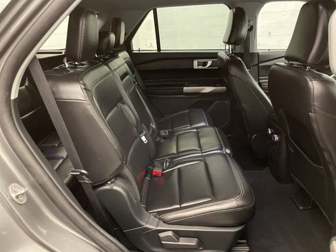 Used 2023 Ford Explorer XLT w/ Equipment Group 202A image 26