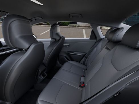 New 2026 Kia K4 EX image 18