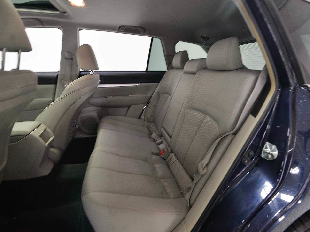 Used 2012 Subaru Outback 2.5i Premium AWD/4WD image 11