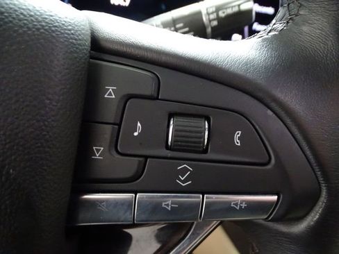Certified 2023 Cadillac Escalade ESV Premium Luxury AWD/4WD image 9